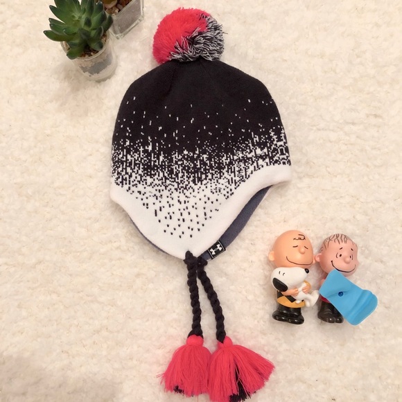 Under Armour Other - NWT Under Armour Tassel Beanie Girls Medium
